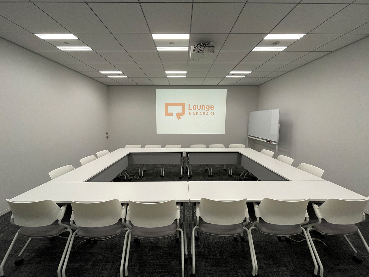 Q-Lounge NAGASAKI Conference Room 5-4 内装画像