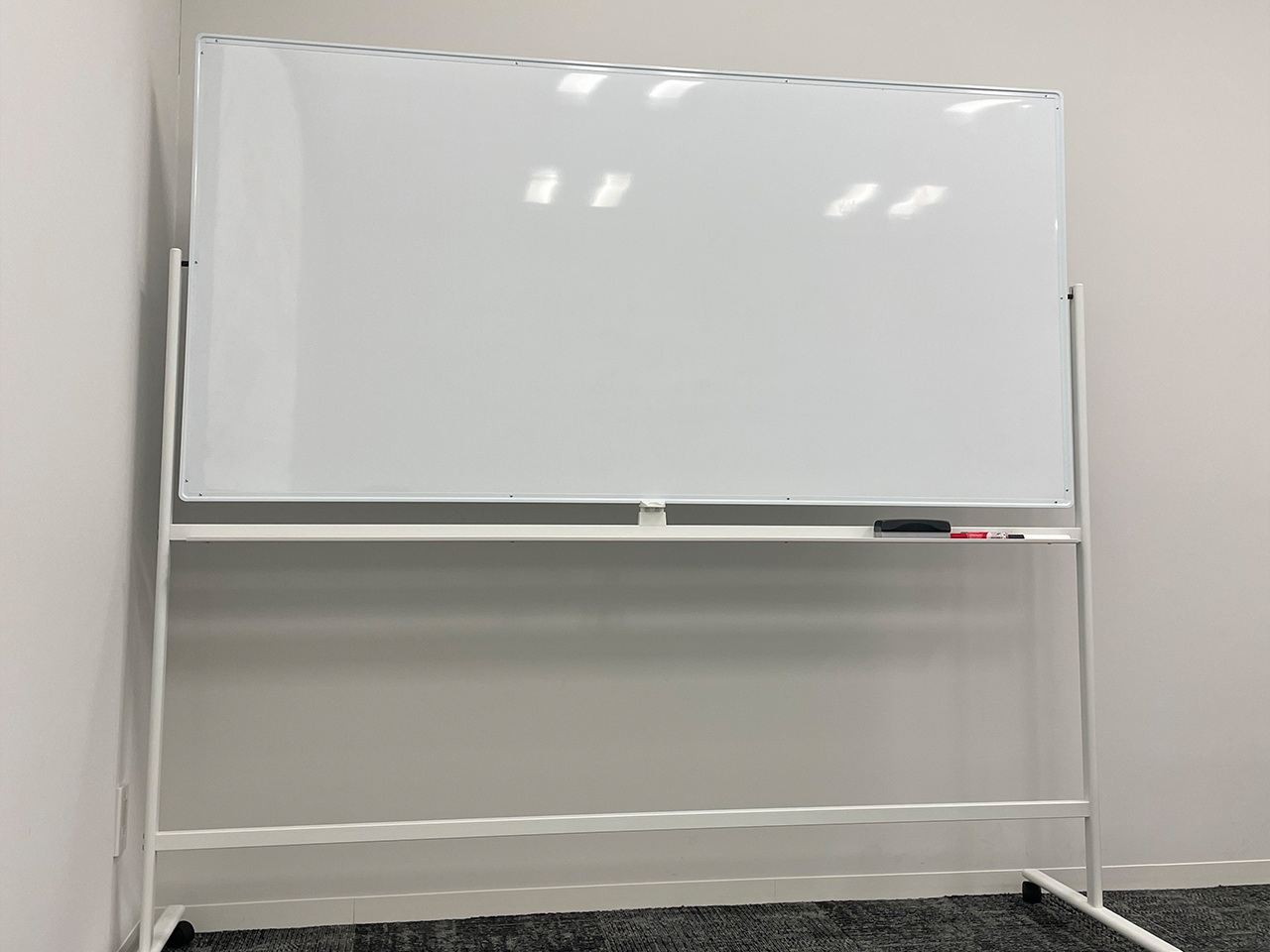 Q-Lounge NAGASAKI Conference Room 5-4 内装画像